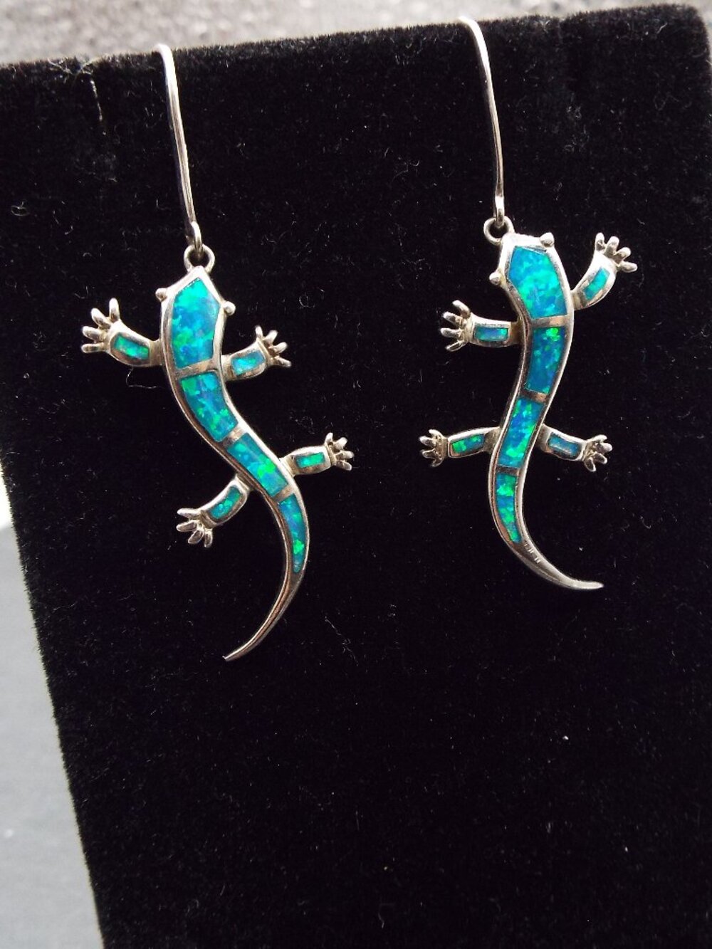 STERLING W/ BLUE & GREEN INLAY OPAL GECKO, LIZARD DANGLY EARRINGS G
